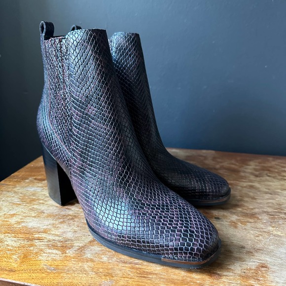 Marc Fisher Taline Leather Ankle Snakeskin Print Boots Size 8.5 - Picture 3 of 11